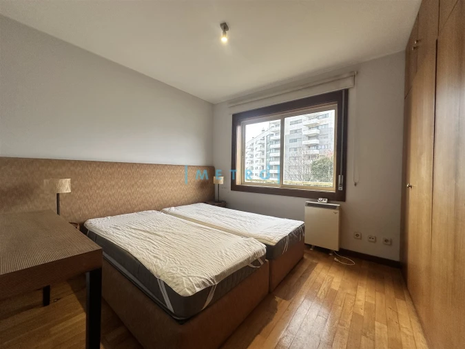 Apartamento T1 para Arrendamento em Aldoar, Foz do Douro e Nevogilde Foto 7