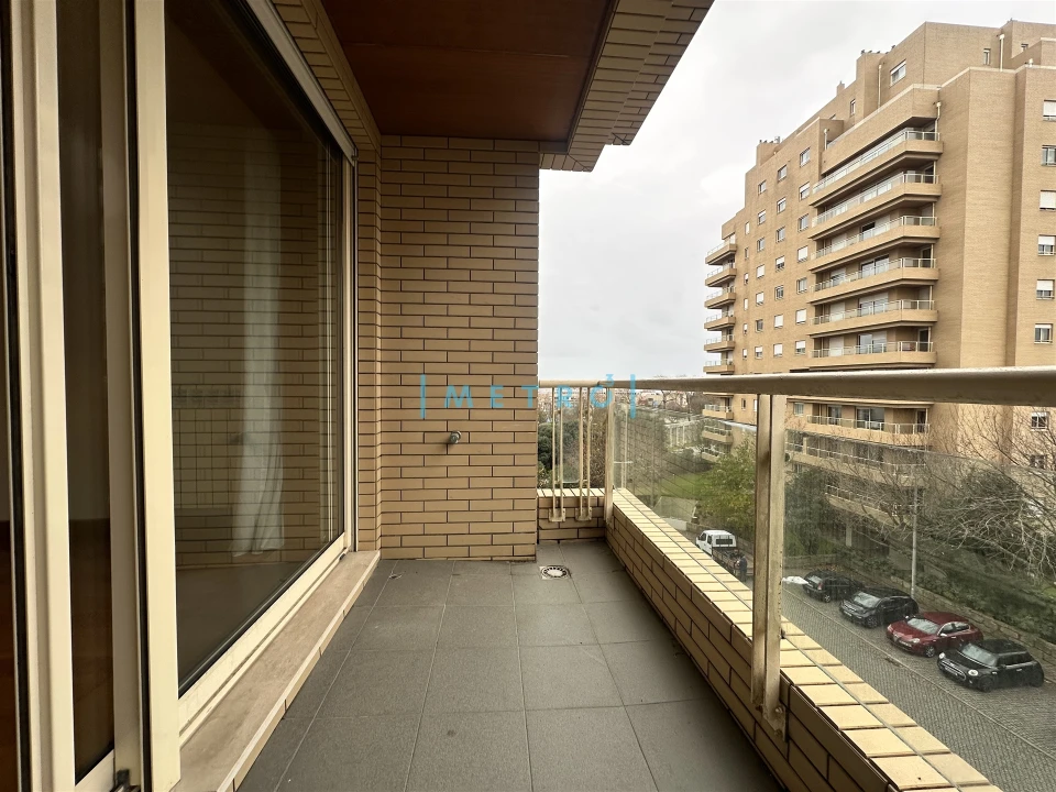 Apartamento T1 para Arrendamento em Aldoar, Foz do Douro e Nevogilde Foto 7