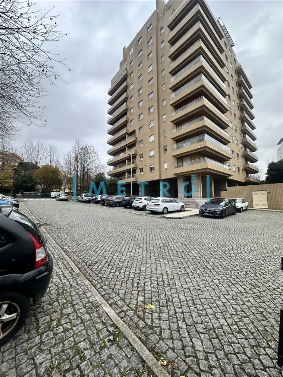 Apartamento T1 para Arrendamento em Aldoar, Foz do Douro e Nevogilde Foto 2