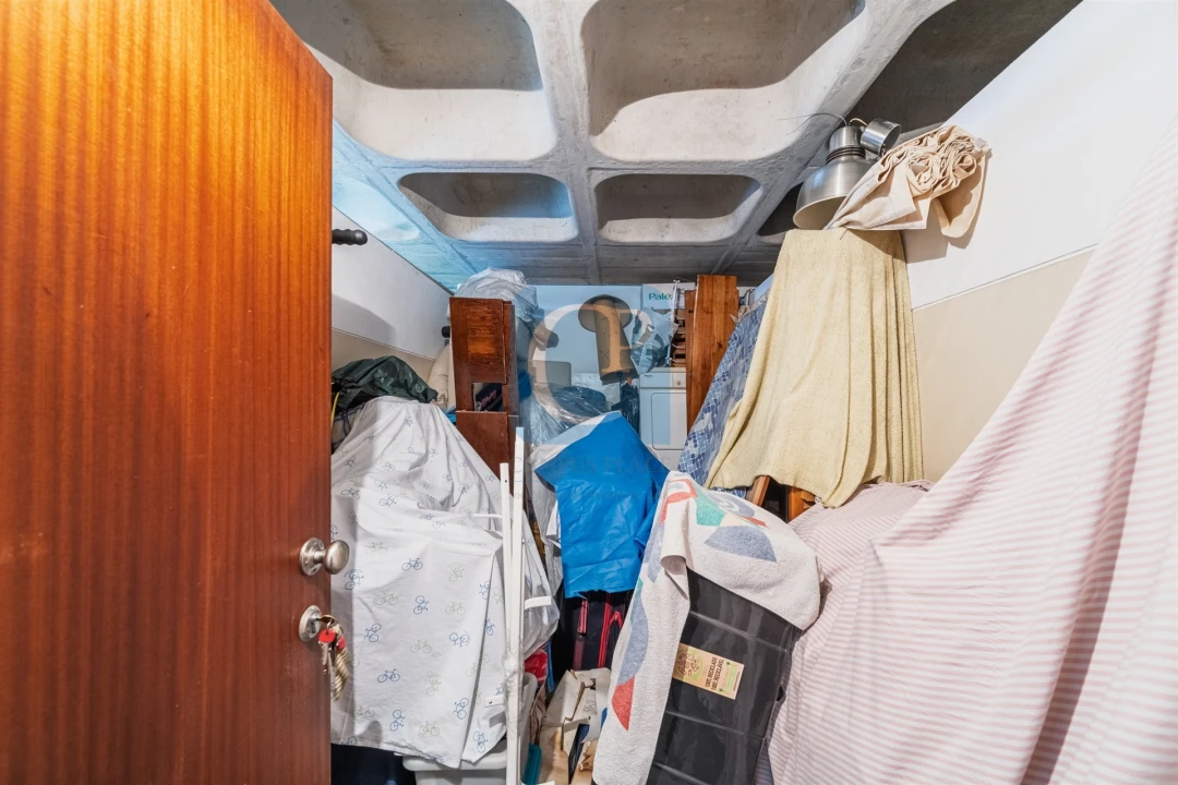 Apartamento T4 para Venda em Ramalde Foto 32