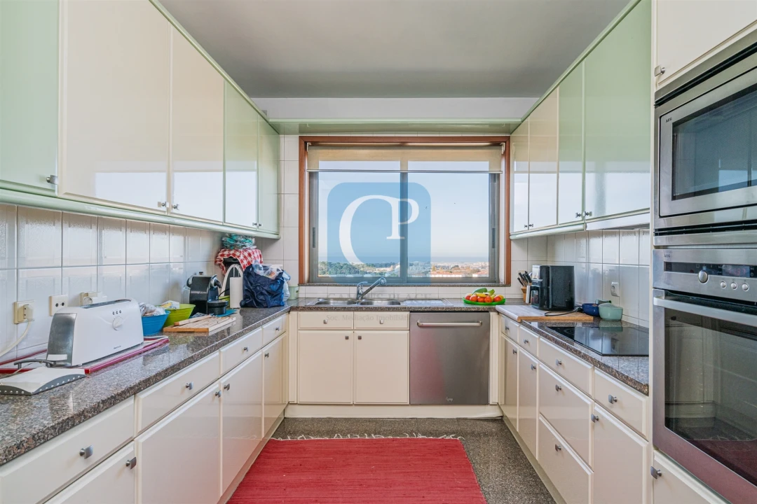 Apartamento T4 para Venda em Ramalde Foto 15