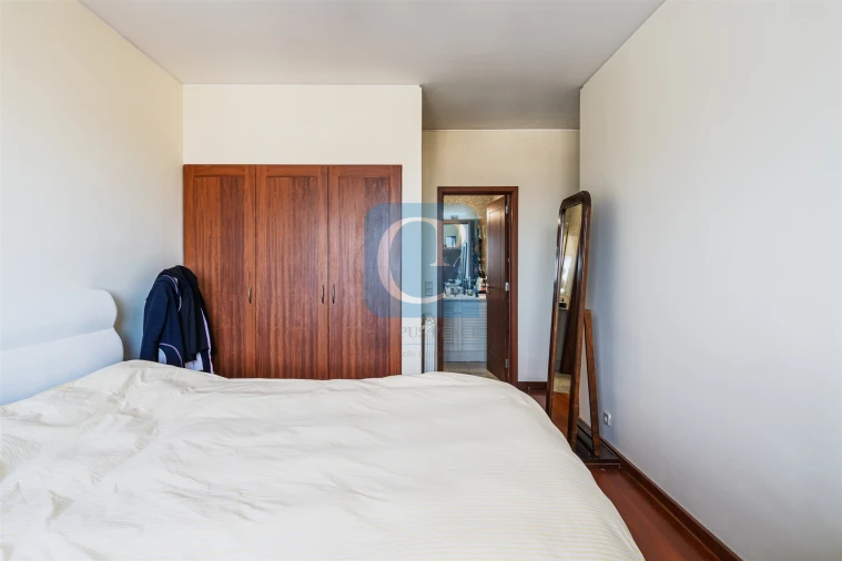 Apartamento T4 para Venda em Ramalde Foto 28