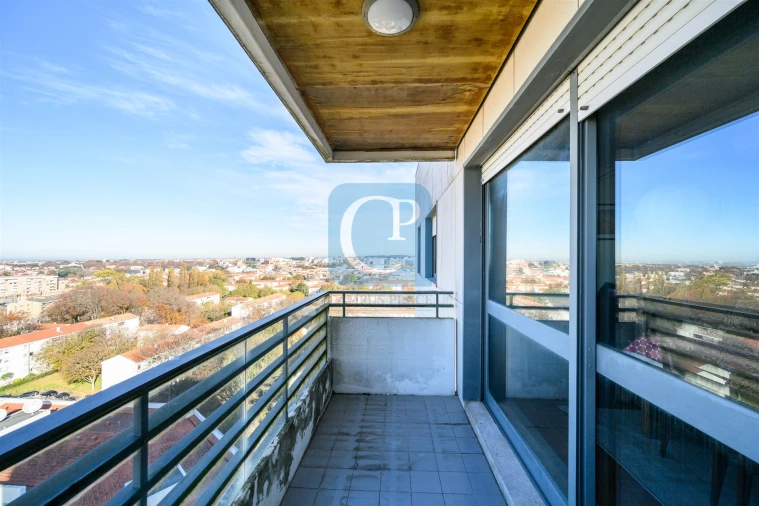 Apartamento T4 para Venda em Ramalde Foto 11