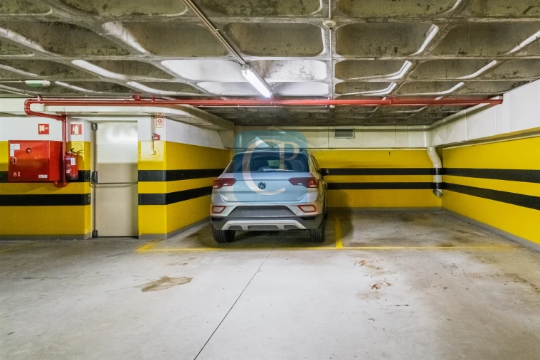 Apartamento T4 para Venda em Ramalde Foto 33