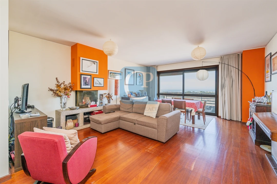 Apartamento T4 para Venda em Ramalde Foto 1