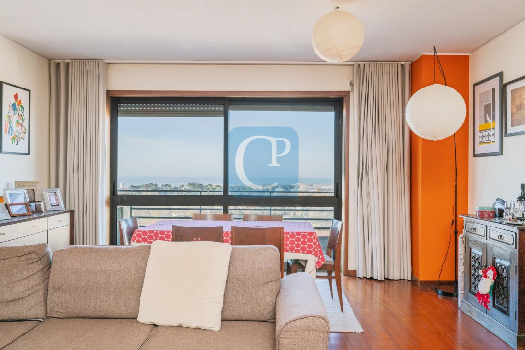 Apartamento T4 para Venda em Ramalde Foto 8