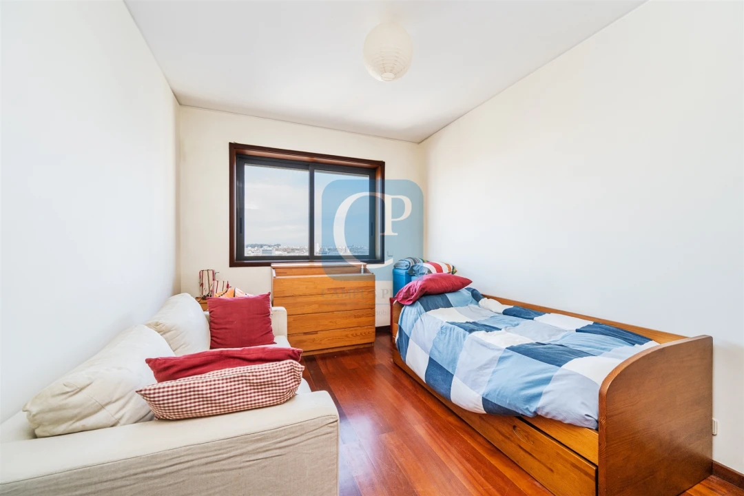 Apartamento T4 para Venda em Ramalde Foto 22