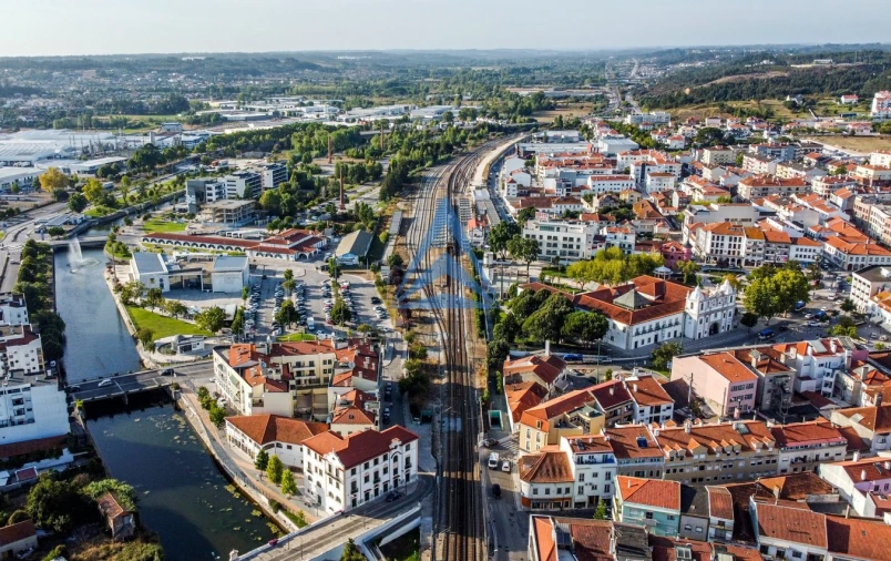 Moradia T5 para Venda em Santiago e São Simão de Litém e Albergaria dos Doze Foto 12
