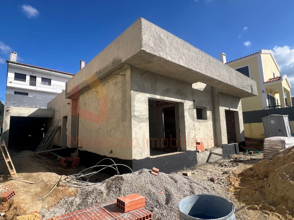 Moradia T3 para Venda em Fernao Ferro Foto 4