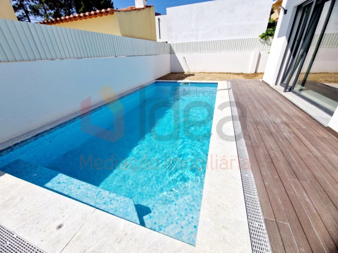 Moradia T3 para Venda em Fernao Ferro Foto 13