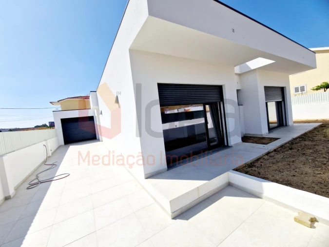 Moradia T3 para Venda em Fernao Ferro Foto 5