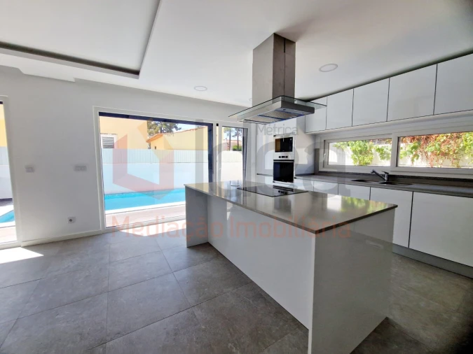 Moradia T3 para Venda em Fernao Ferro Foto 10