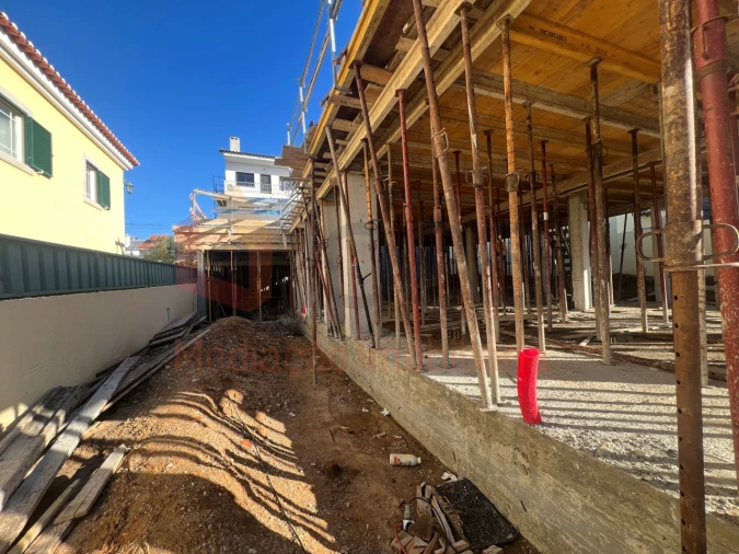 Moradia T3 para Venda em Fernao Ferro Foto 23