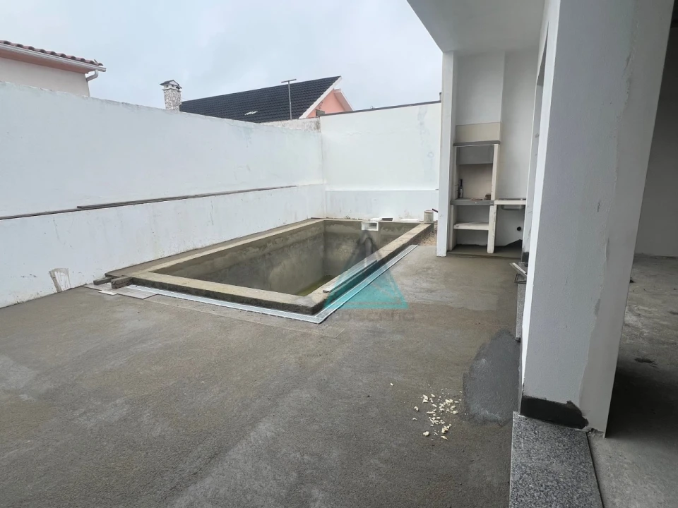 Moradia T3 para Venda em Quinta do Conde Foto 3