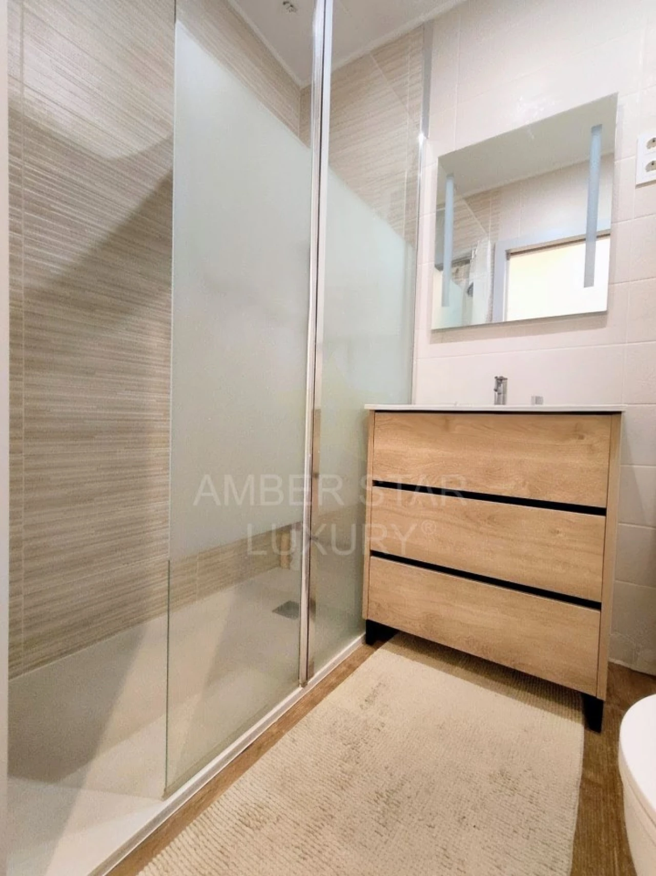 Apartamento T2 para Venda em Oliveira do Douro Foto 23