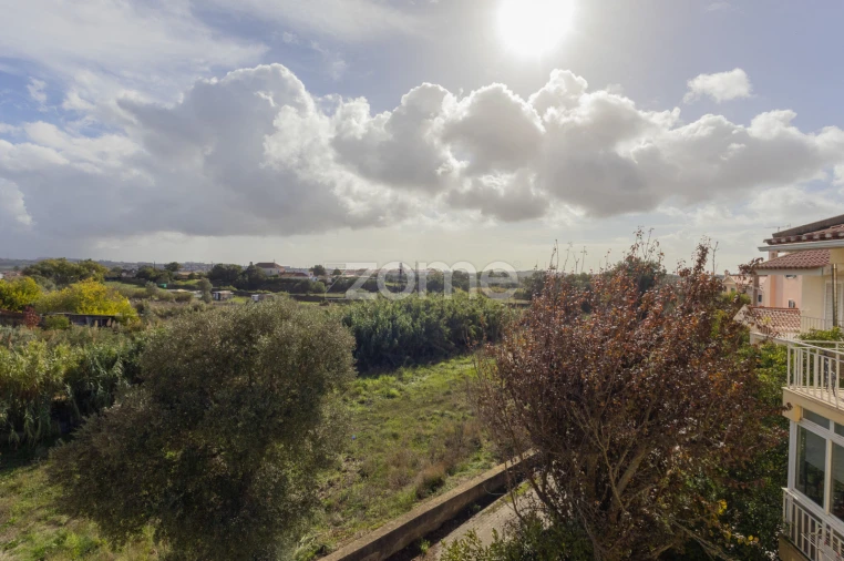 Moradia T6 para Venda em Rio de Mouro Foto 58