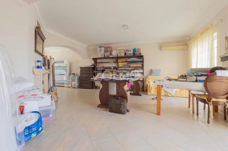 Moradia T6 para Venda em Rio de Mouro Foto 36