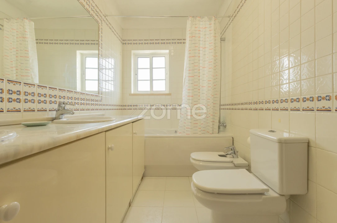 Moradia T6 para Venda em Rio de Mouro Foto 14