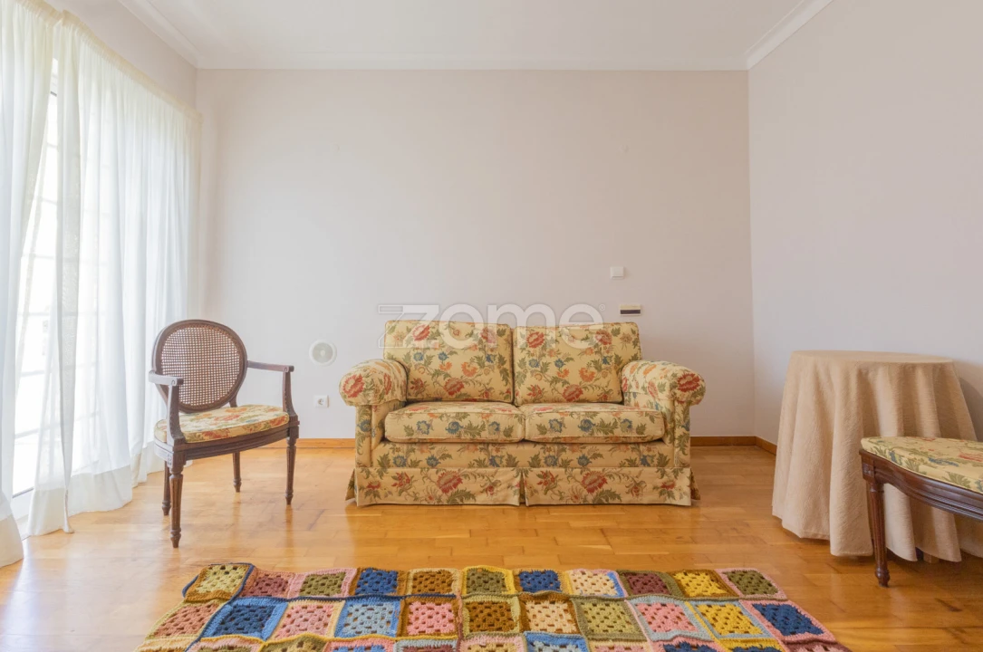 Moradia T6 para Venda em Rio de Mouro Foto 22