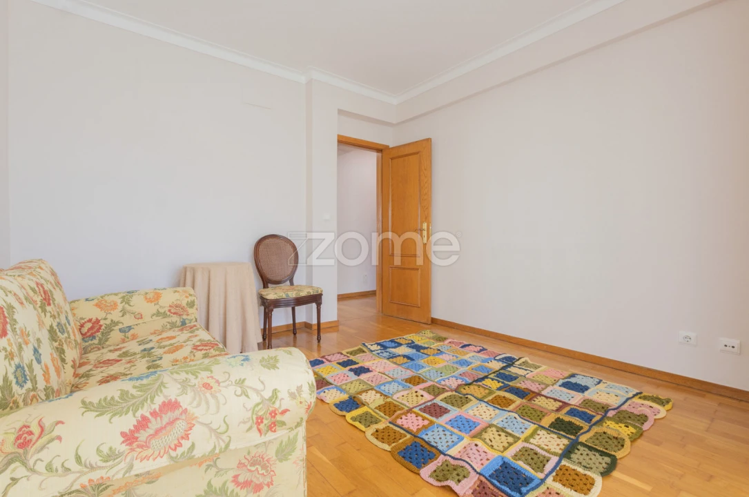 Moradia T6 para Venda em Rio de Mouro Foto 24