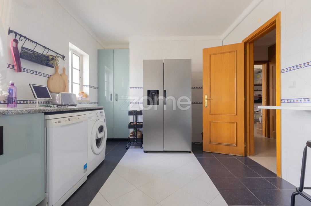 Moradia T6 para Venda em Rio de Mouro Foto 10