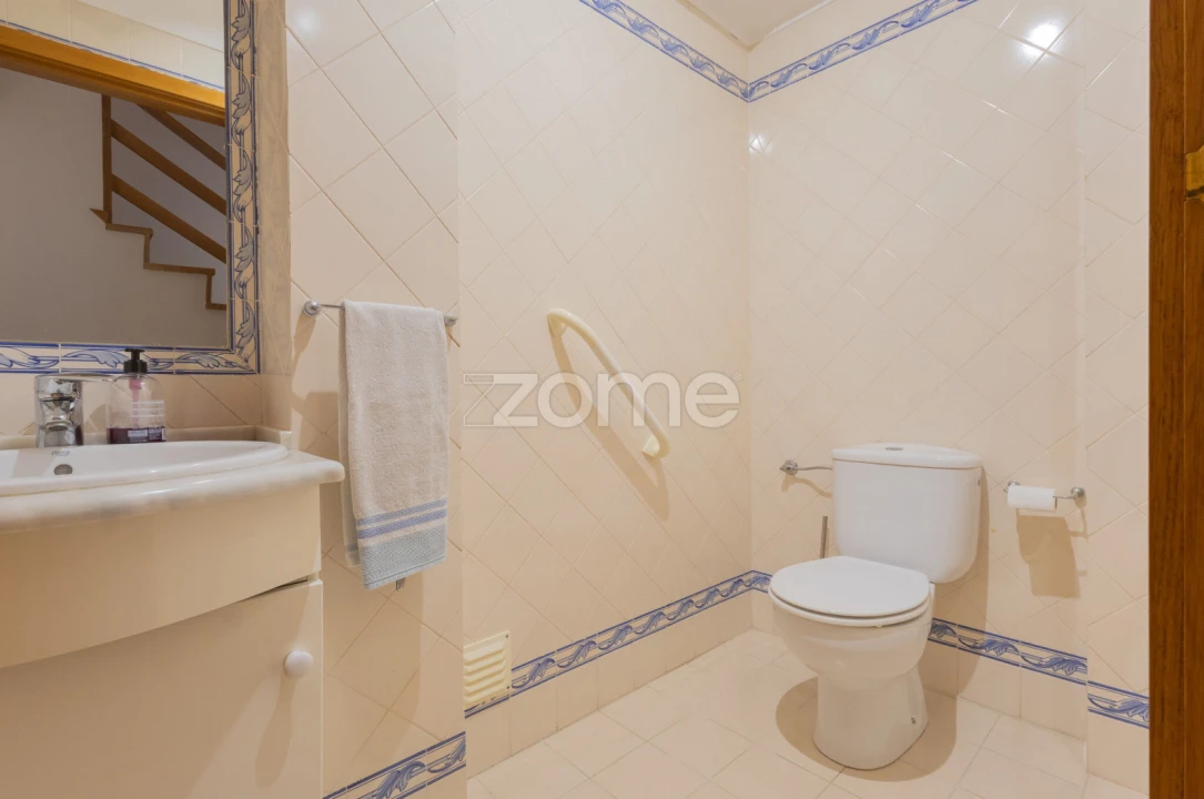 Moradia T6 para Venda em Rio de Mouro Foto 41