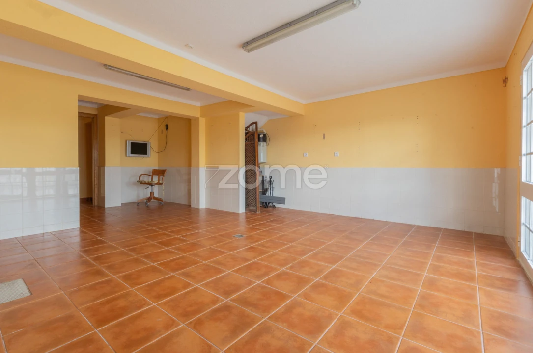 Moradia T6 para Venda em Rio de Mouro Foto 46