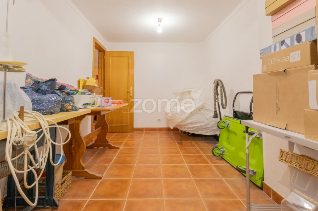 Moradia T6 para Venda em Rio de Mouro Foto 50