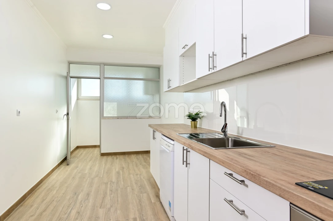 Apartamento T3 para Arrendamento em Oeiras e São Julião da Barra, Paço de Arcos e Caxias Foto 18