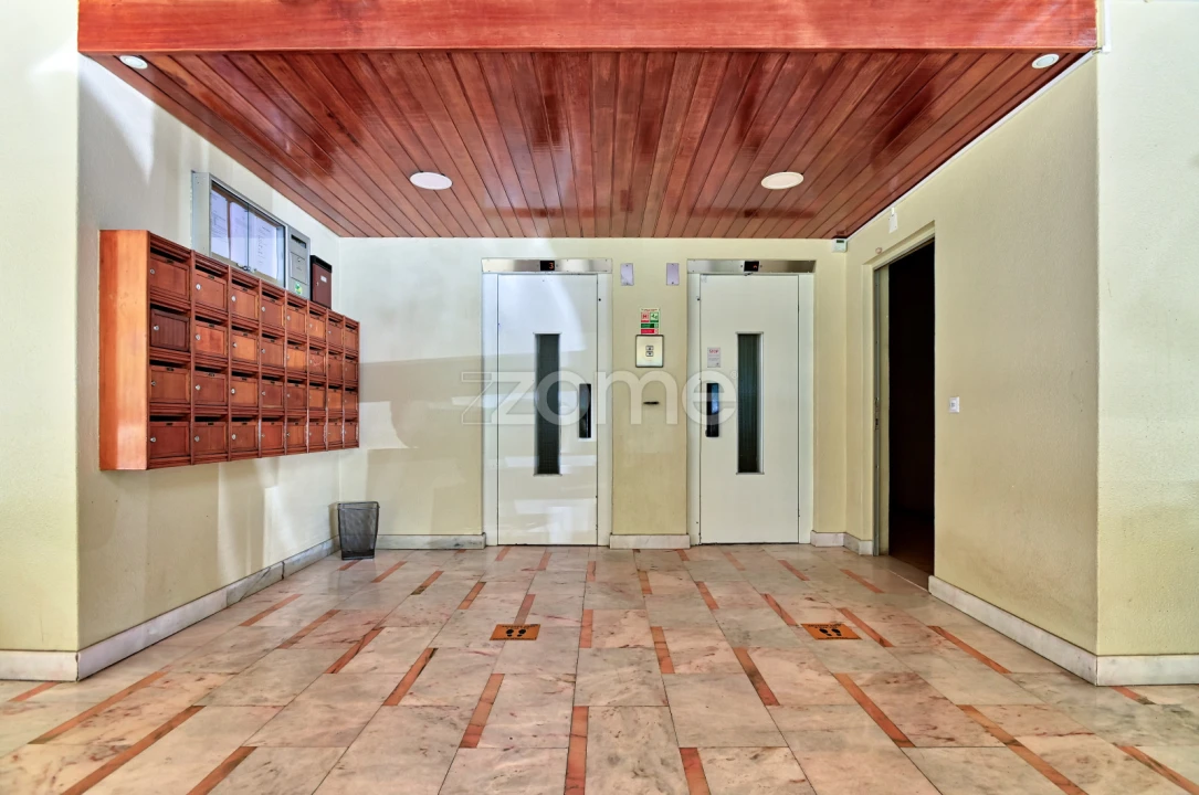 Apartamento T3 para Arrendamento em Oeiras e São Julião da Barra, Paço de Arcos e Caxias Foto 22