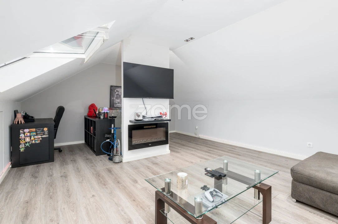 Apartamento T3 para Venda em Queluz e Belas Foto 17