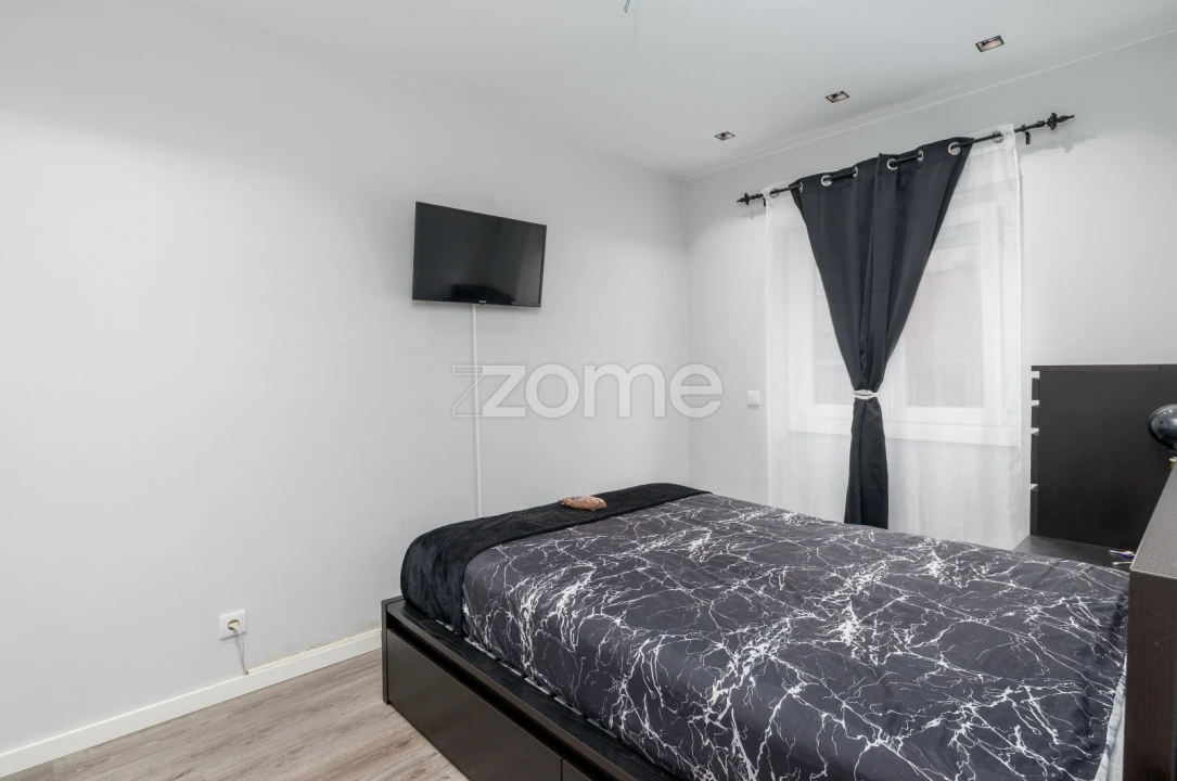 Apartamento T3 para Venda em Queluz e Belas Foto 5