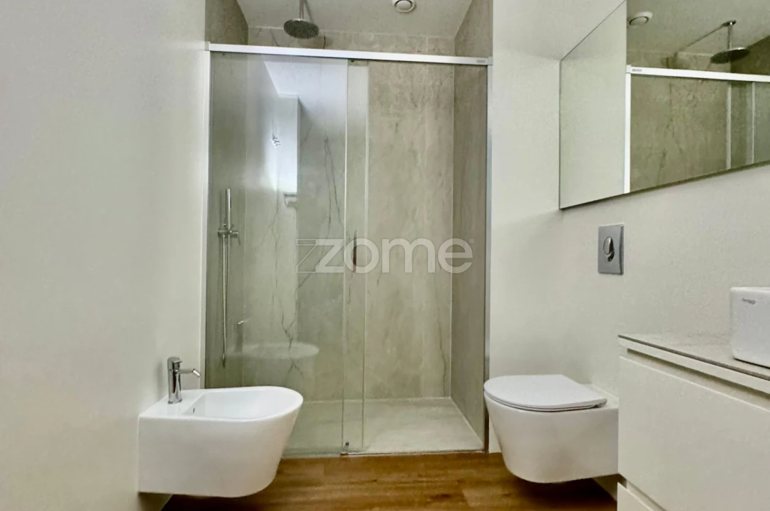 Apartamento T1 para Arrendamento em Santa Marinha e São Pedro da Afurada Foto 16