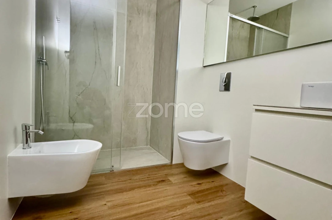 Apartamento T1 para Arrendamento em Santa Marinha e São Pedro da Afurada Foto 17