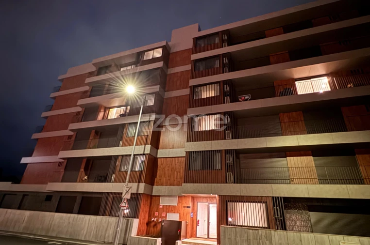 Apartamento T1 para Arrendamento em Santa Marinha e São Pedro da Afurada Foto 2