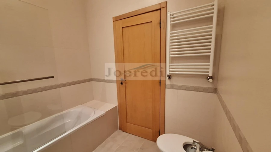 Apartamento T2 para Venda em Carcavelos e Parede Foto 18