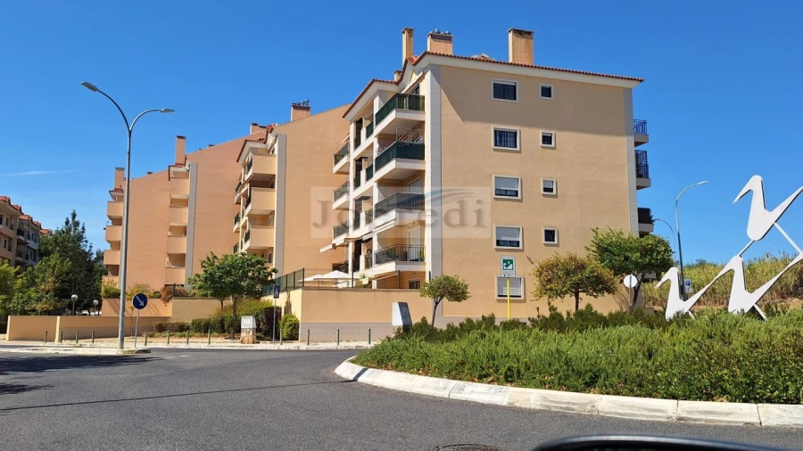 Apartamento T2 para Venda em Carcavelos e Parede Foto 21