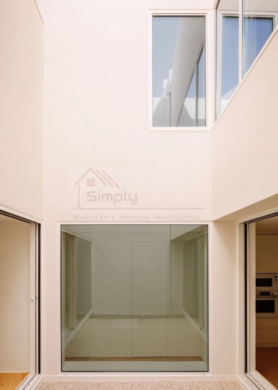 Loja para Arrendamento em Belém Foto 2