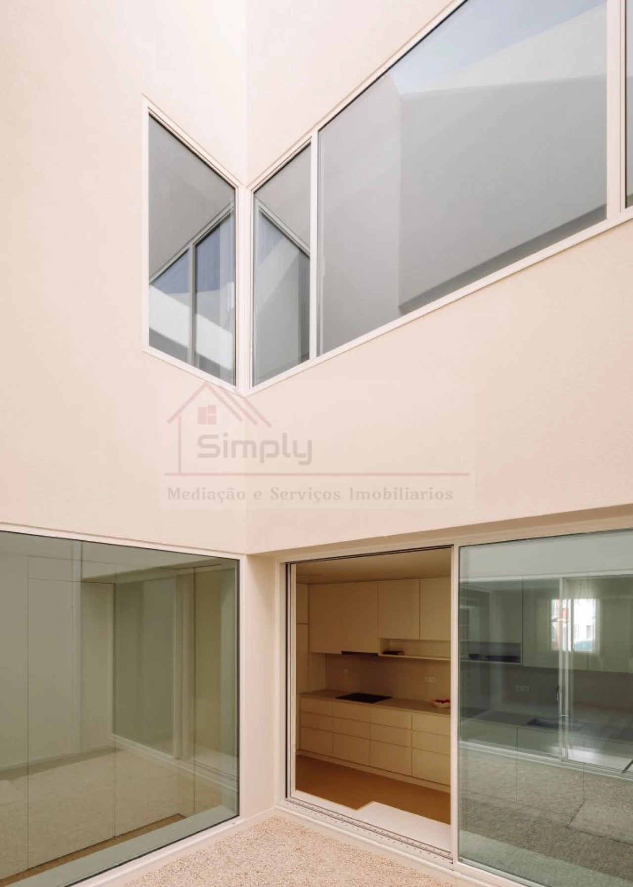 Loja para Arrendamento em Belém Foto 3