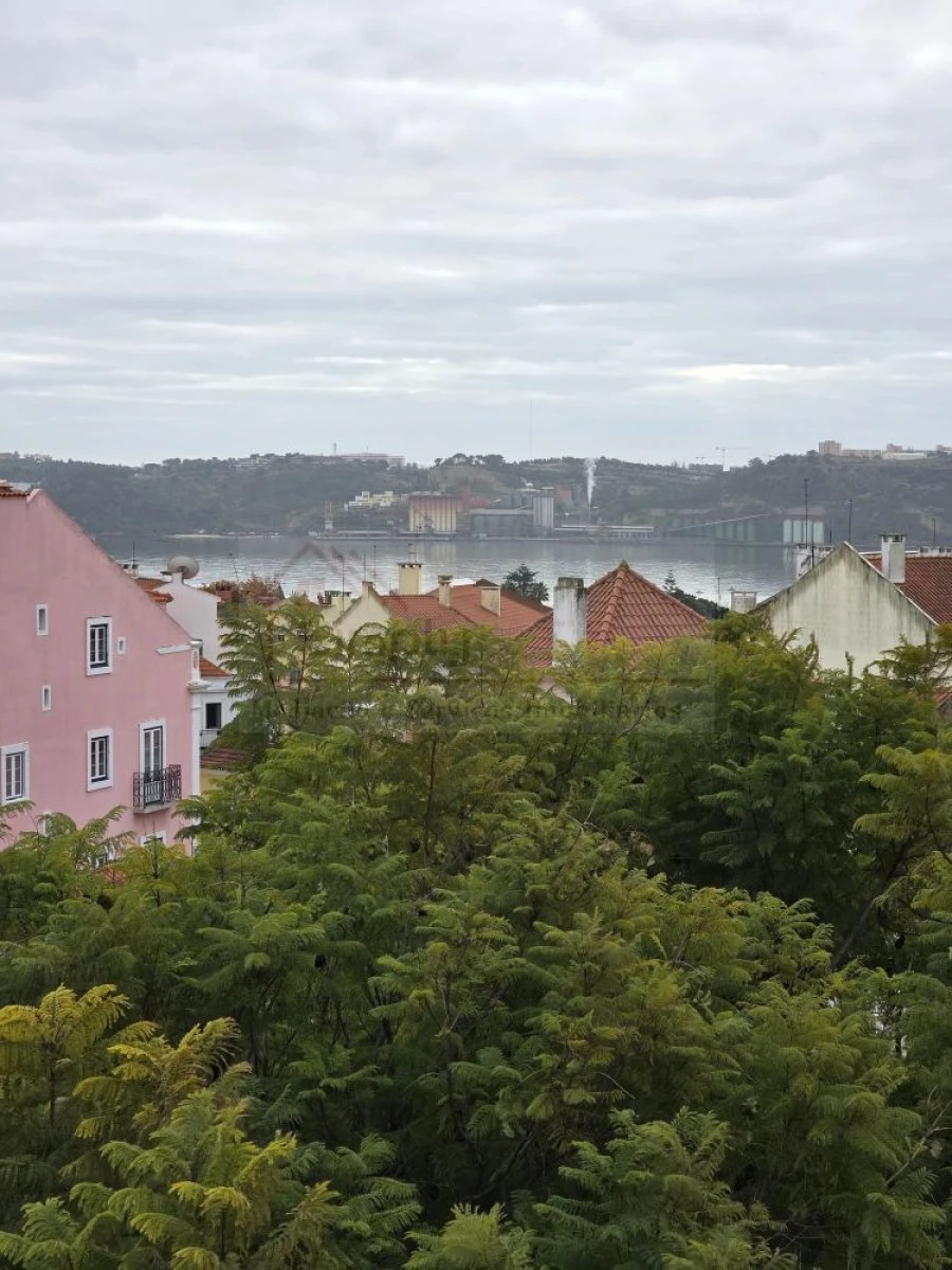 Loja para Arrendamento em Belém Foto 31