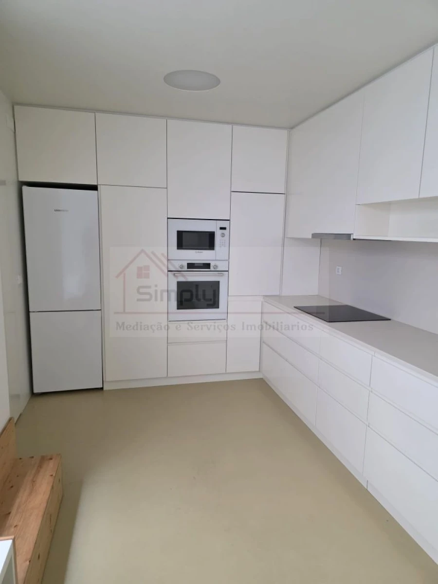 Loja para Arrendamento em Belém Foto 6