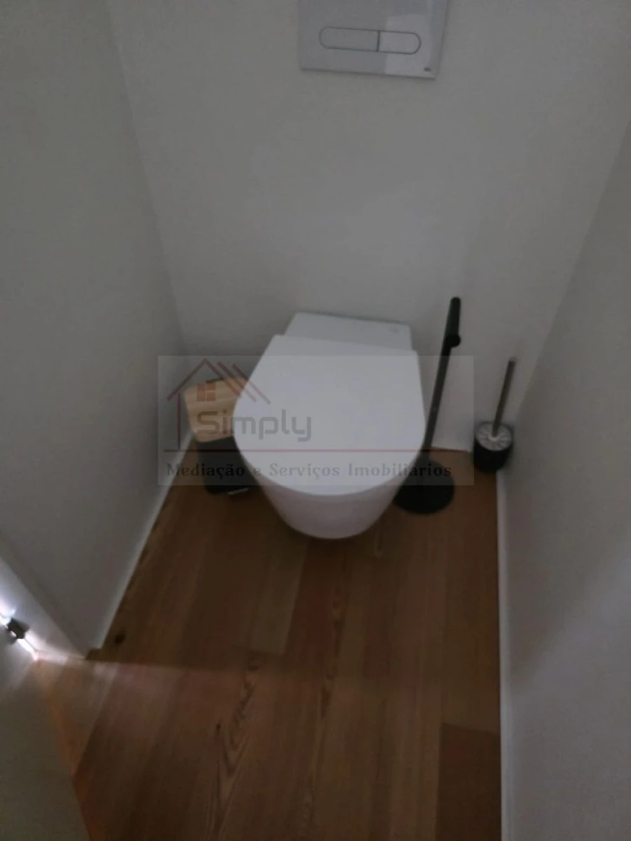 Loja para Arrendamento em Belém Foto 9