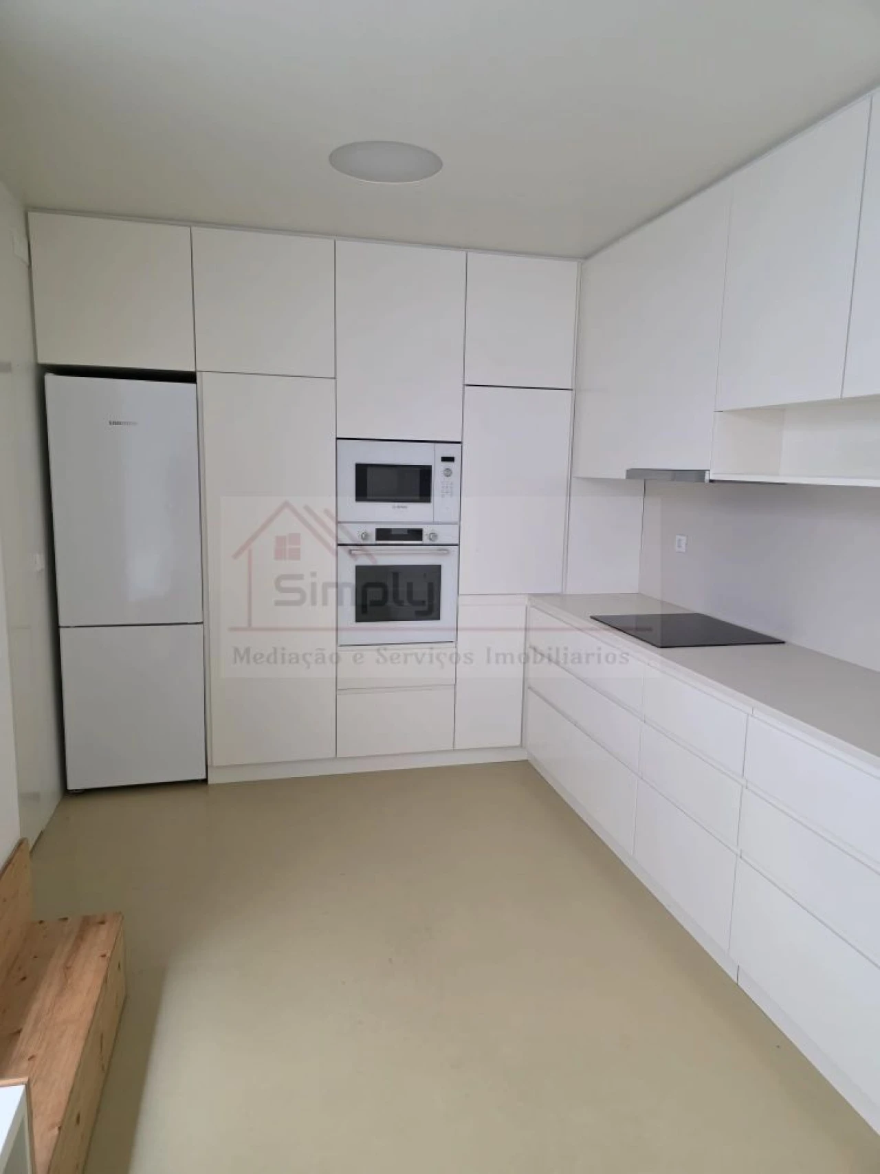 Loja para Arrendamento em Belém Foto 6