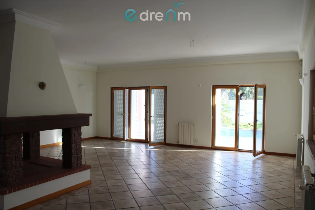 Moradia T3 para Venda em Sesimbra (Castelo) Foto 9