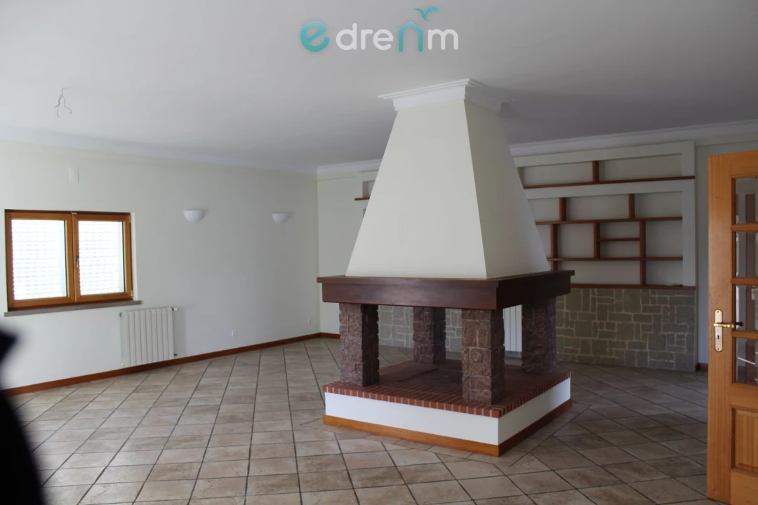 Moradia T3 para Venda em Sesimbra (Castelo) Foto 7