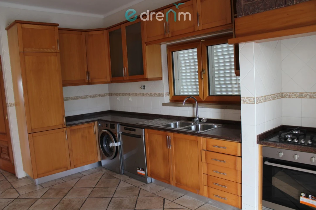 Moradia T3 para Venda em Sesimbra (Castelo) Foto 5