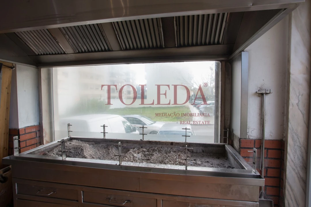 Loja para Venda em Castanheira do Ribatejo e Cachoeiras Foto 6