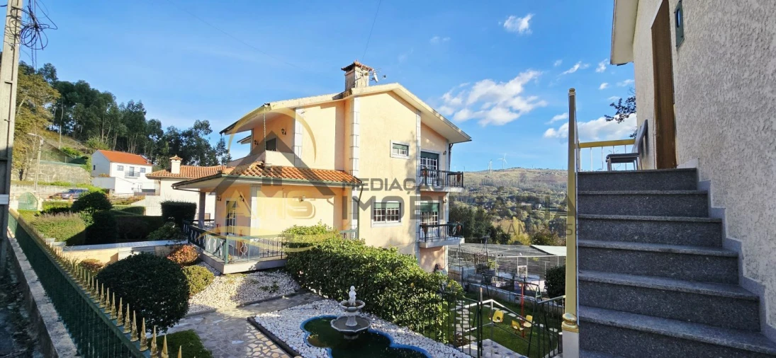 Moradia T4 para Venda em Moreira do Rei e Várzea Cova Foto 7