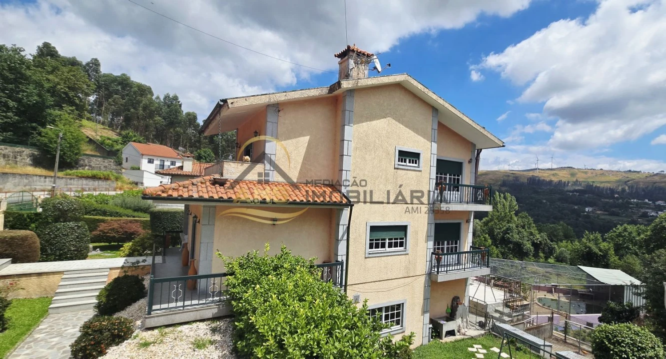 Moradia T4 para Venda em Moreira do Rei e Várzea Cova Foto 36