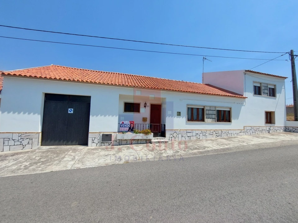 Moradia T3 para Venda em Alfeizerão Foto 4